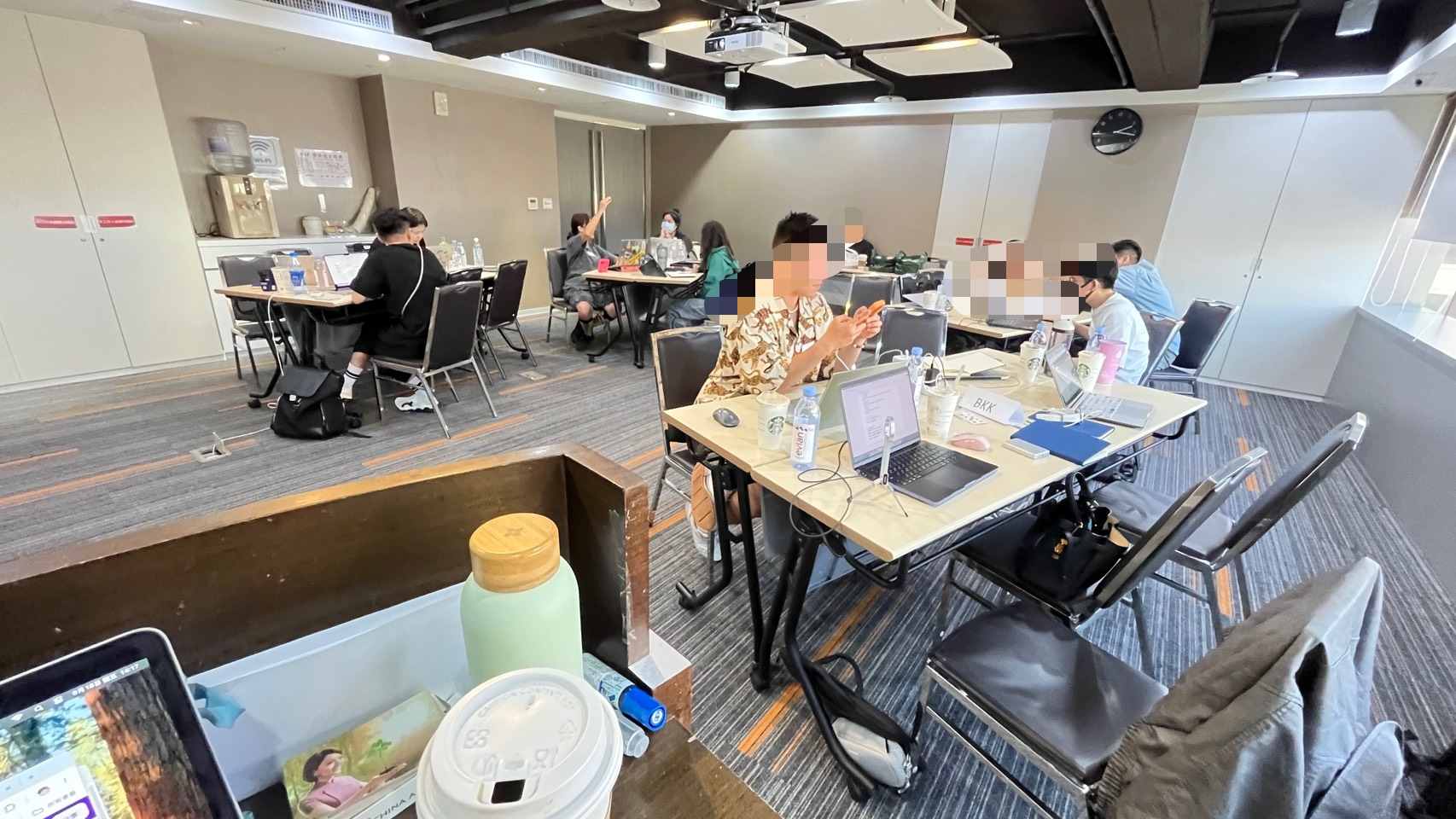 BK 里程旅行實體課程學員分組討論與操作